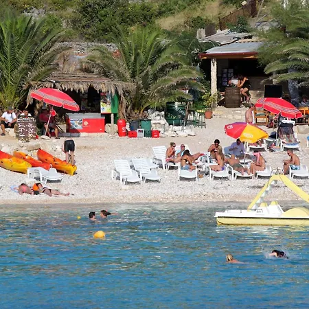 Πανσιόν And With A Swimming Pool Hvar - 24309