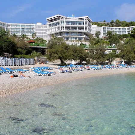 Gasthof And With A Swimming Pool Hvar - 24309